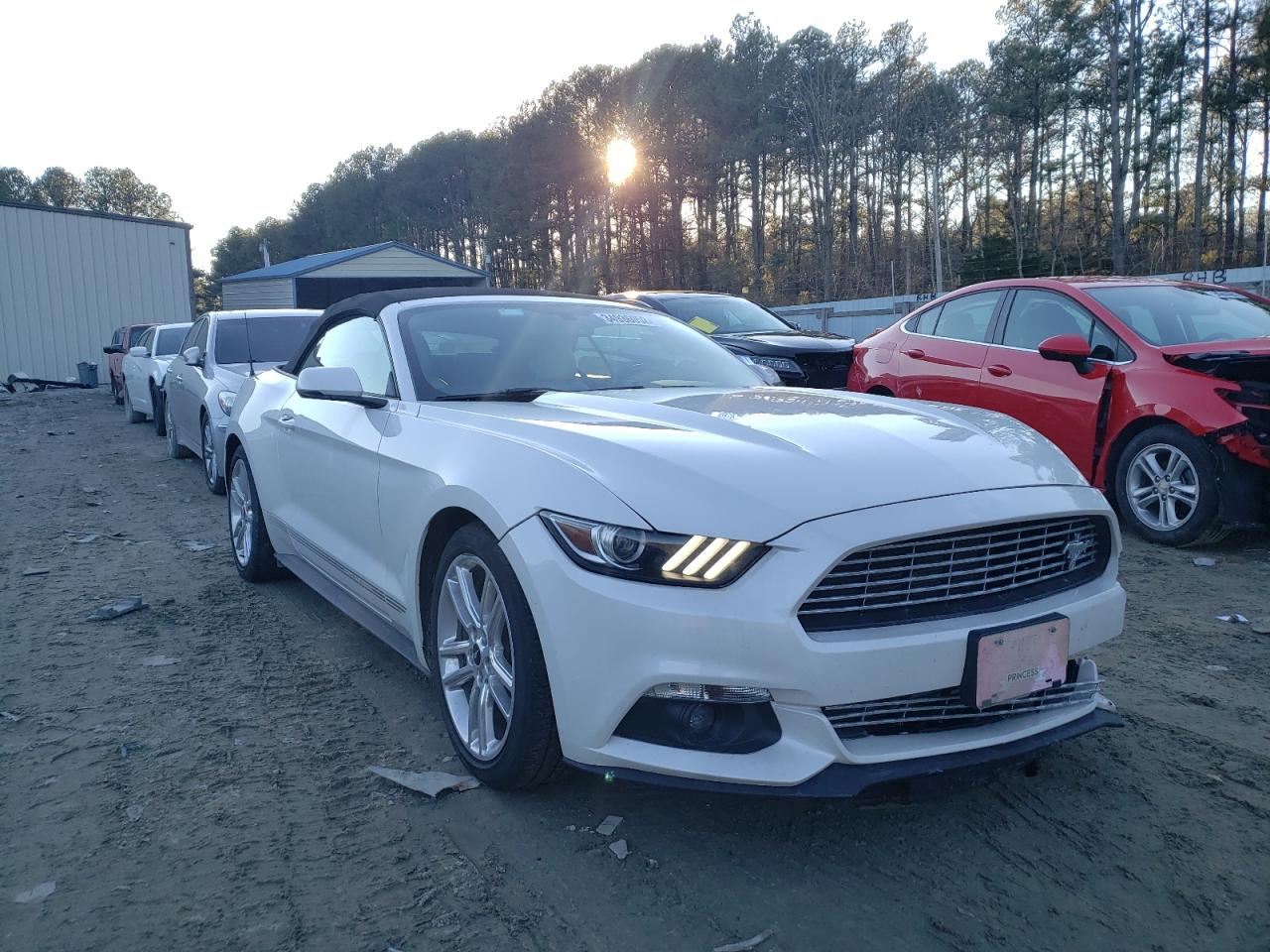 FORD MUSTANG 2017 with VIN 1FATP8UH3H5300739 - Photo from auction