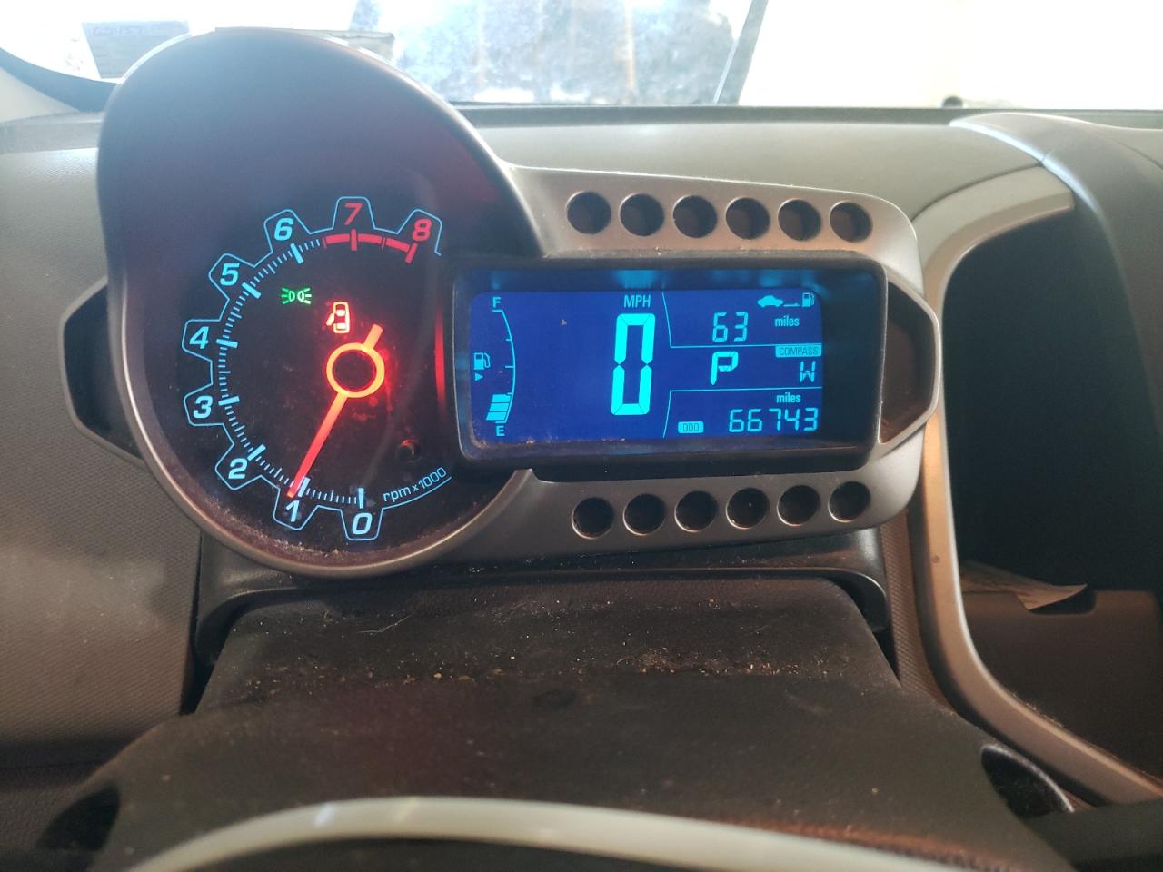 Photo 8 from auction – 2014 CHEVROLET SONIC LT with VIN 1G1JC6SG2E4227899