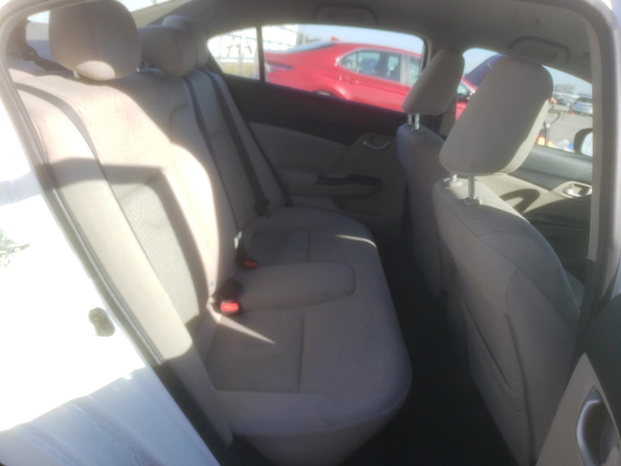 Photo 6 from auction – 2014 HONDA CIVIC LX with VIN 19XFB2F55EE274358