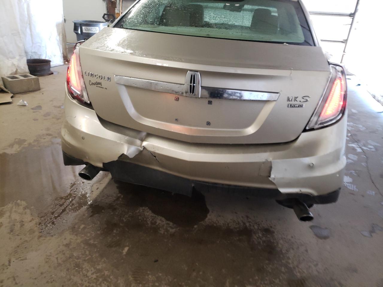 Photo 9 from auction – 2010 LINCOLN MKS with VIN 1LNHL9ER5AG607392