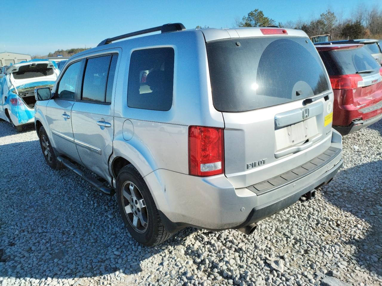 Photo 3 from auction – 2010 HONDA PILOT TOUR with VIN 5FNYF3H87AB011206