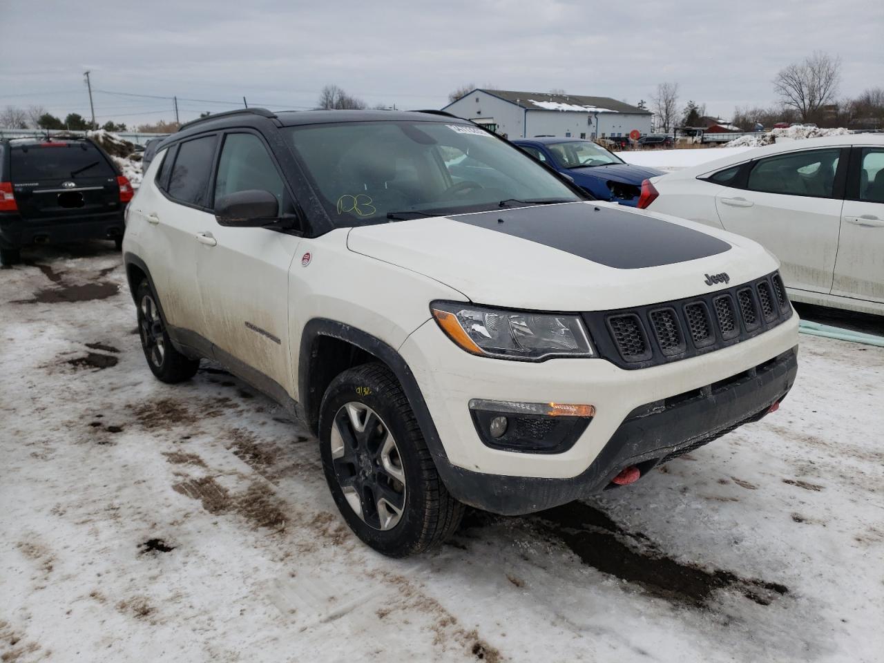 JEEP COMPASS TR 2018 with VIN 3C4NJDDB2JT320544 - Photo from auction