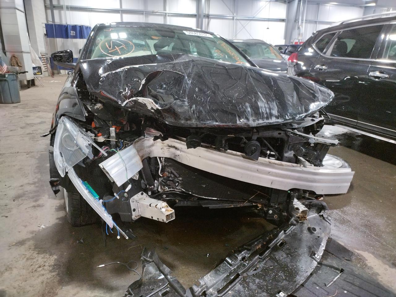 Photo 9 from auction – 2016 CHRYSLER 200 LIMITE with VIN 1C3CCCAB8GN152227