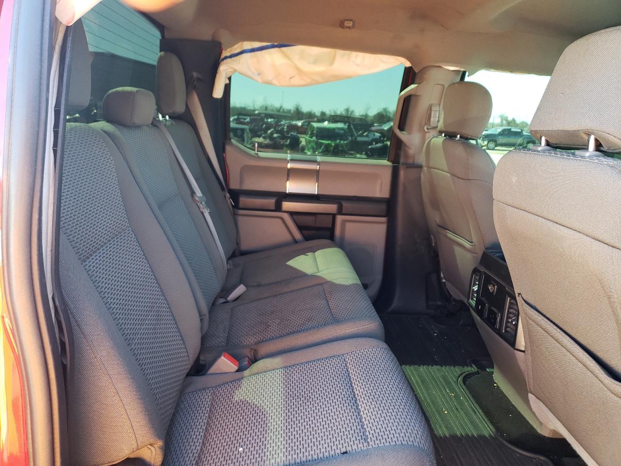 Photo 6 from auction – 2017 FORD F250 SUPER with VIN 1FT7W2B60HEF12835
