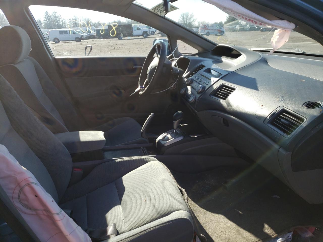 Photo 5 from auction – 2010 HONDA CIVIC LX with VIN 2HGFA1F56AH559129