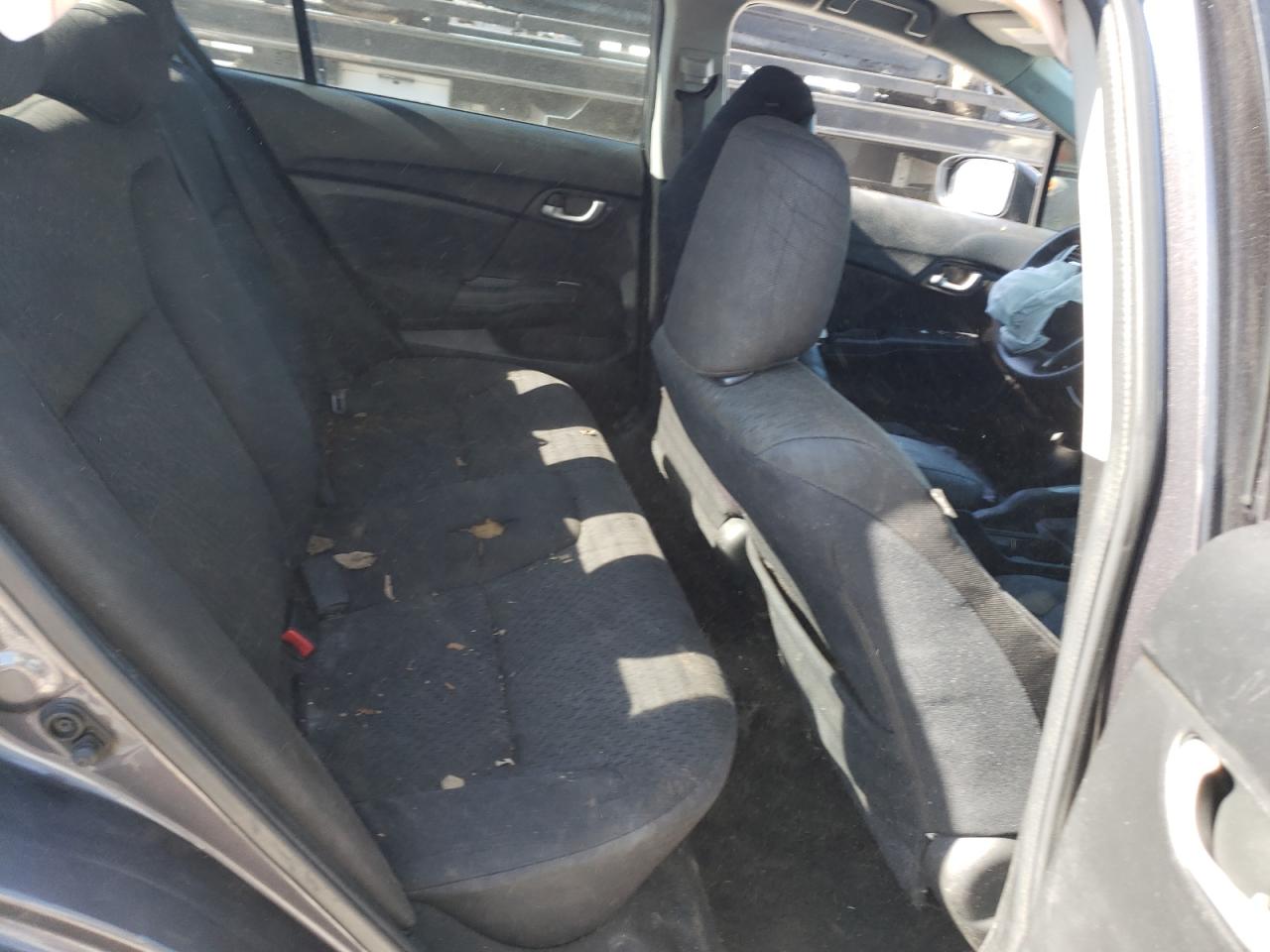 Photo 6 from auction – 2015 HONDA CIVIC LX with VIN 19XFB2F52FE023556