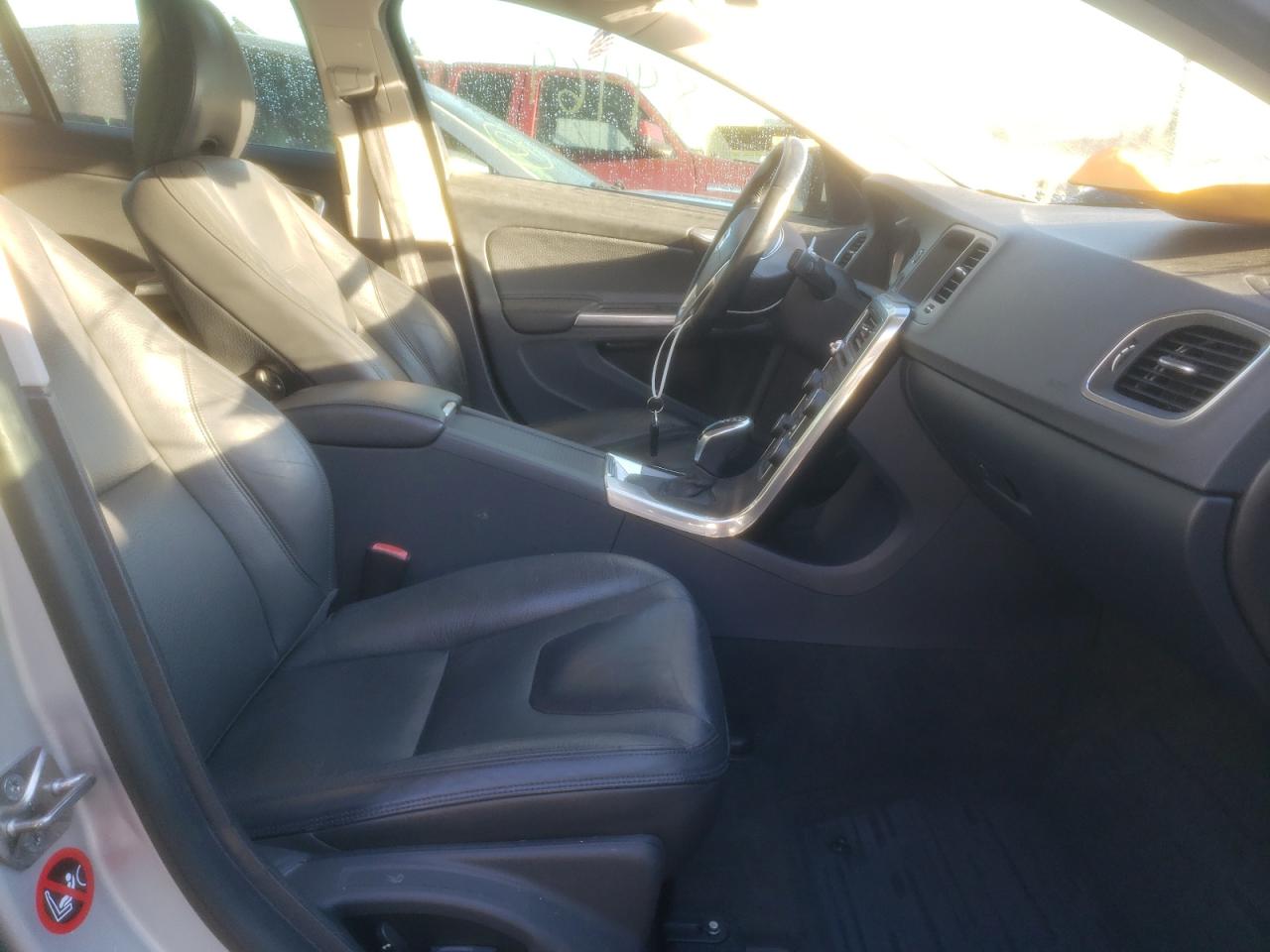 Photo 5 from auction – 2014 VOLVO S60 T5 with VIN YV1612FS9E1293873