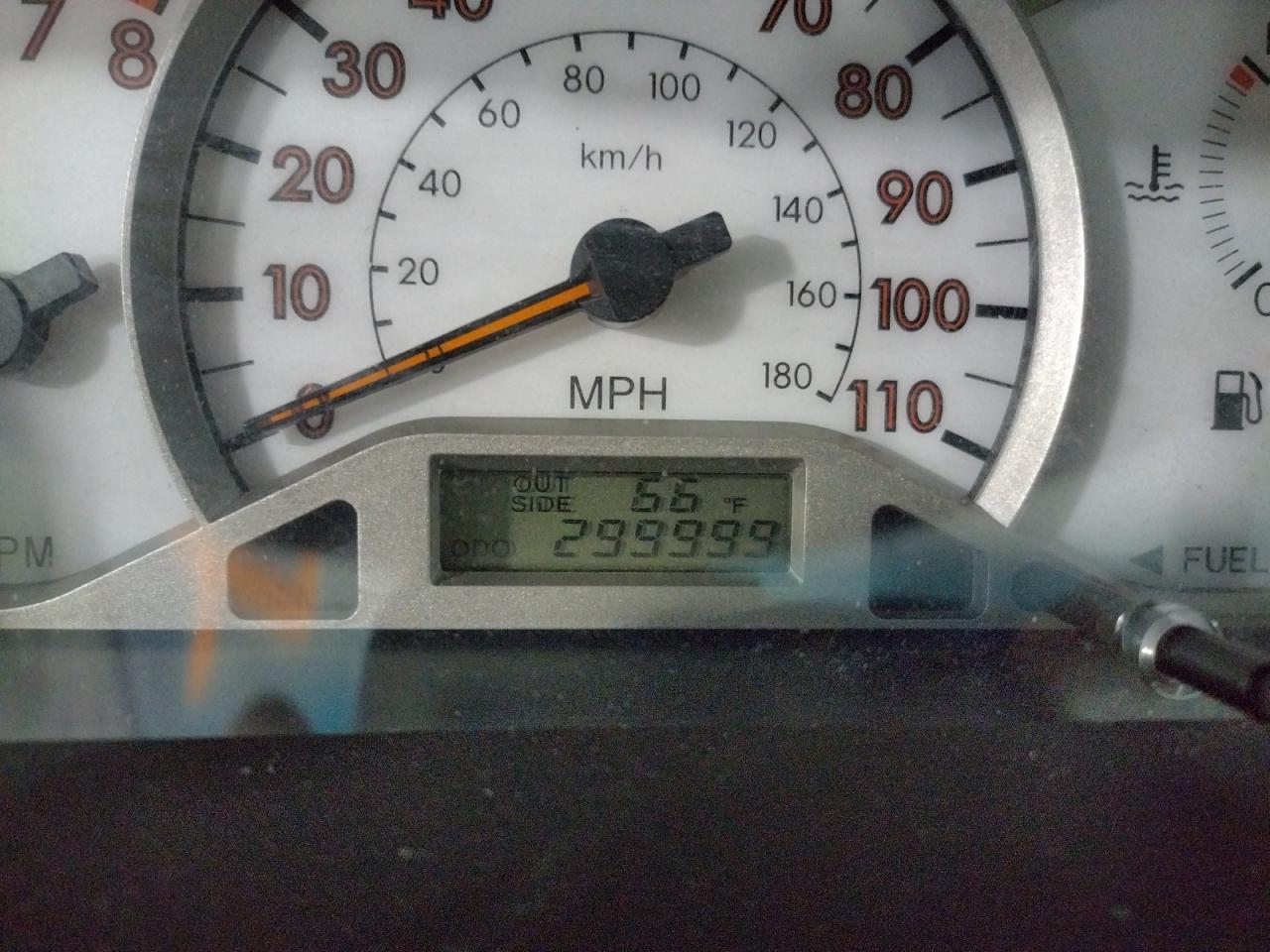 Photo 8 from auction – 2006 TOYOTA COROLLA CE with VIN 1NXBR30E26Z641983