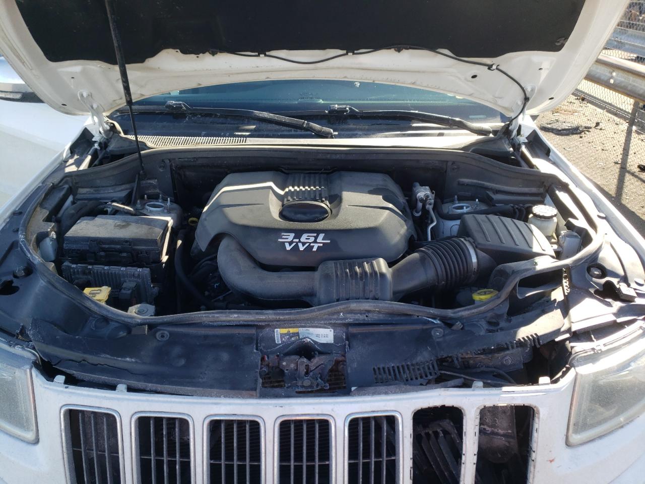 Photo 7 from auction – 2014 JEEP GRAND CHER with VIN 1C4RJFBG7EC129621