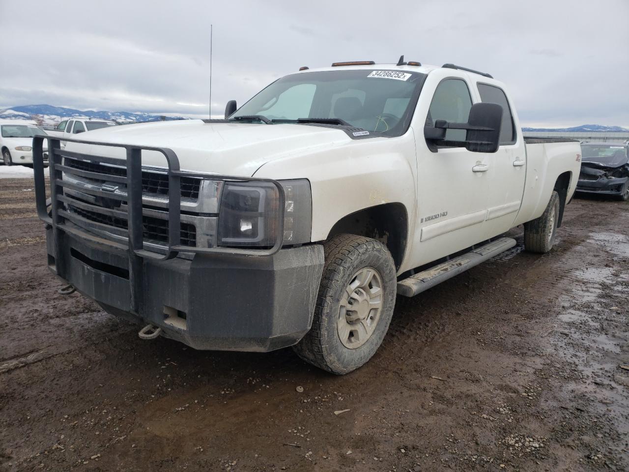Photo 2 from auction – 2008 CHEVROLET SILVERADO with VIN 1GCHK23648F152722