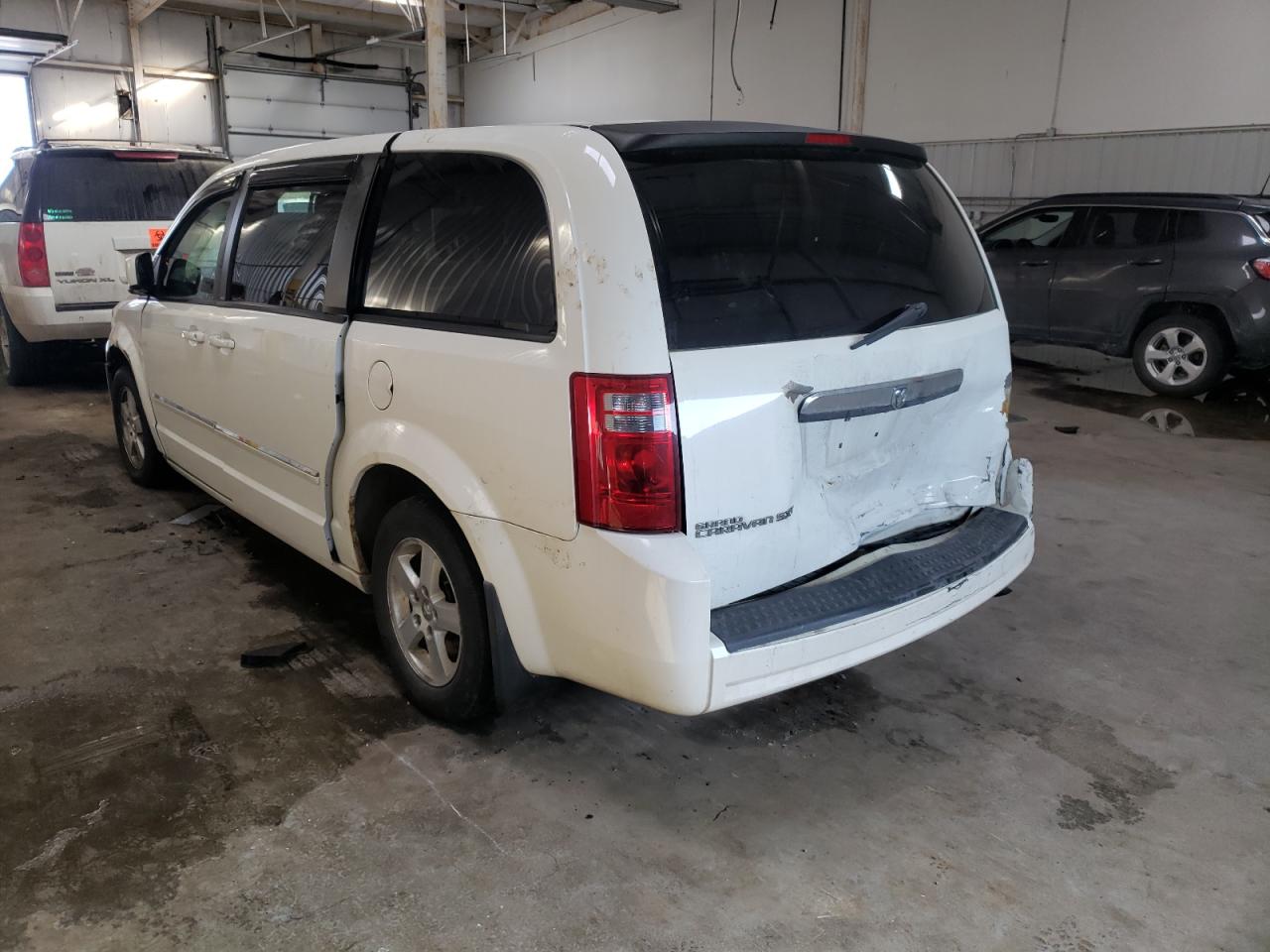 Photo 3 from auction – 2008 DODGE GRAND CARA with VIN 2D8HN54P08R120375