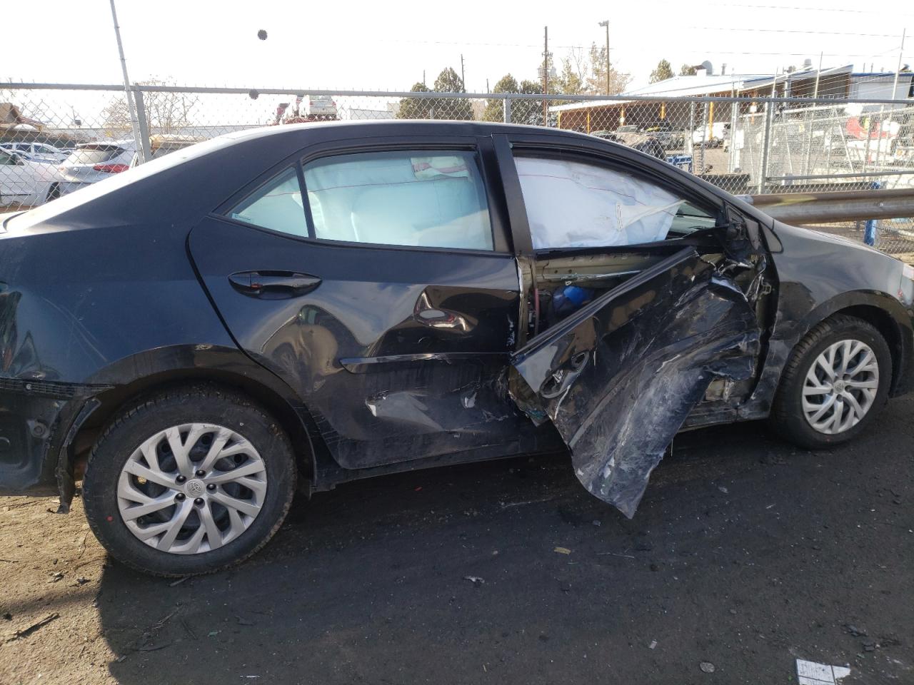 Photo 9 from auction – 2017 TOYOTA COROLLA L with VIN 2T1BURHE6HC943917