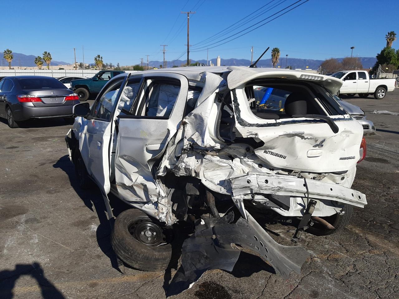 Photo 3 from auction – 2015 MITSUBISHI MIRAGE DE with VIN ML32A3HJ8FH032762
