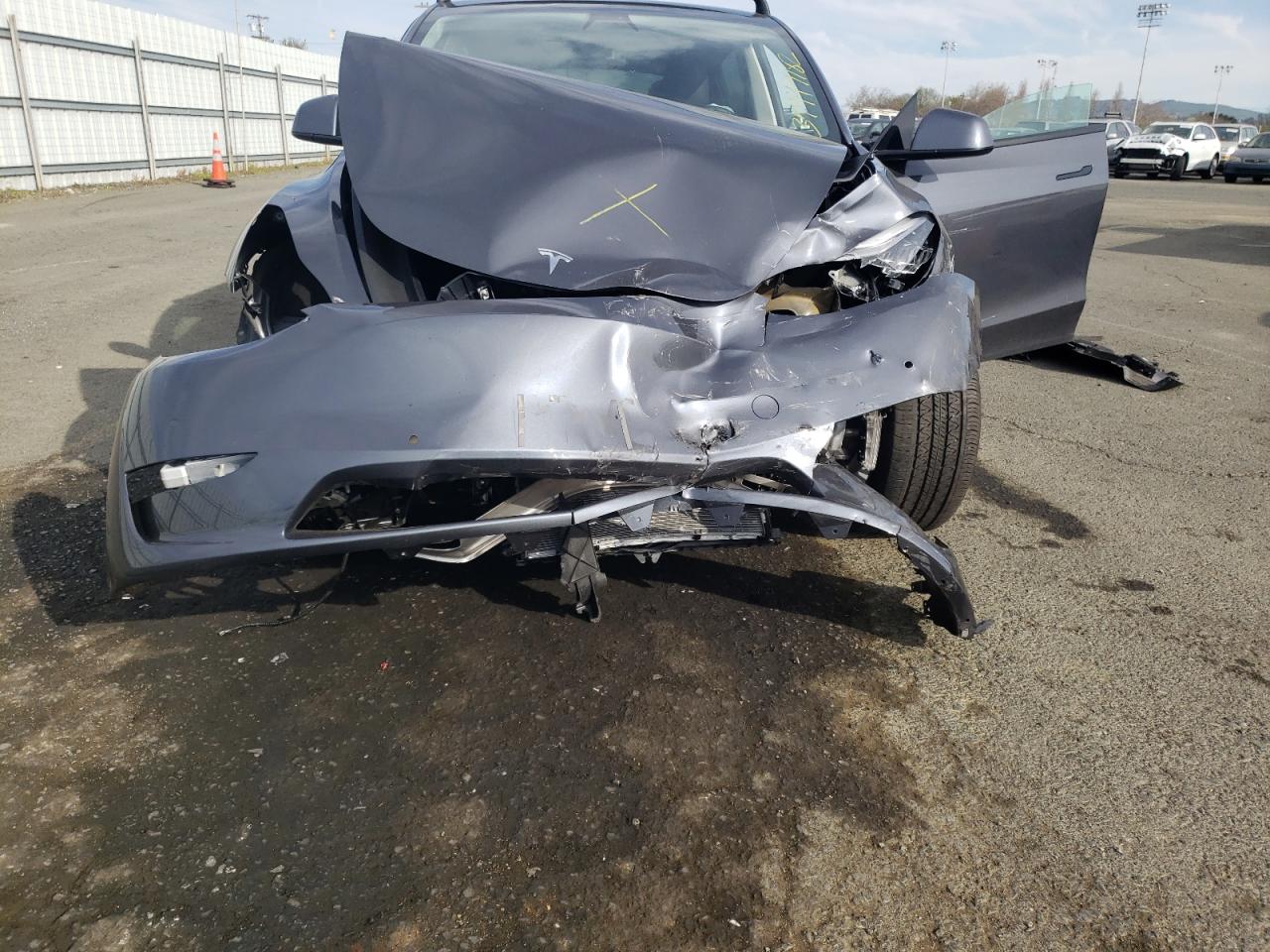Photo 9 from auction – 2021 TESLA MODEL Y with VIN 5YJYGDEE4MF161100