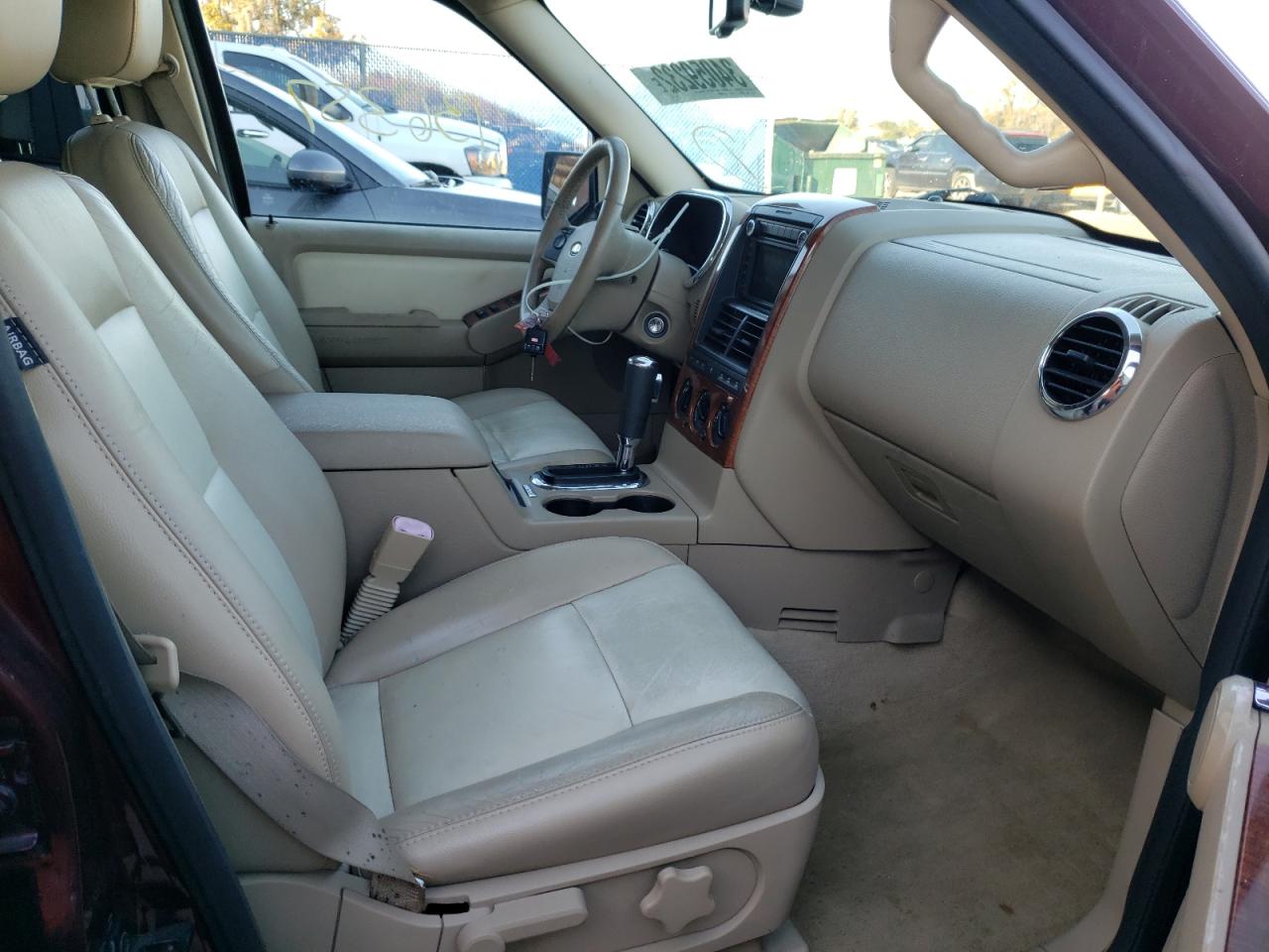 Photo 5 from auction – 2008 FORD EXPLORER E with VIN 1FMEU74E88UA43476