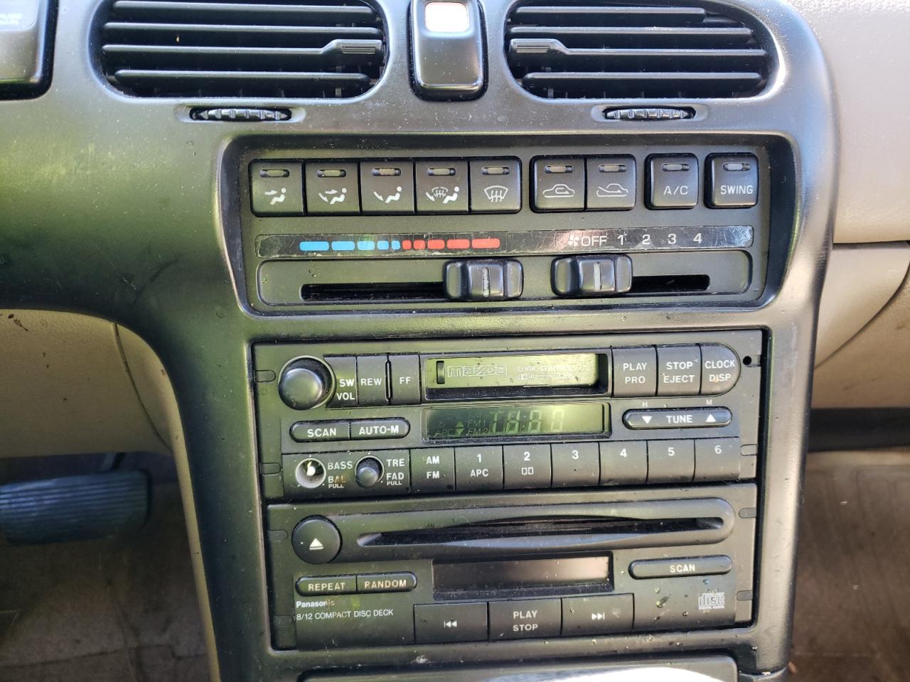 Zdjęcie 9 z aukcji – 1996 MAZDA 626 ES z VIN 1YVGE22D9T5528701