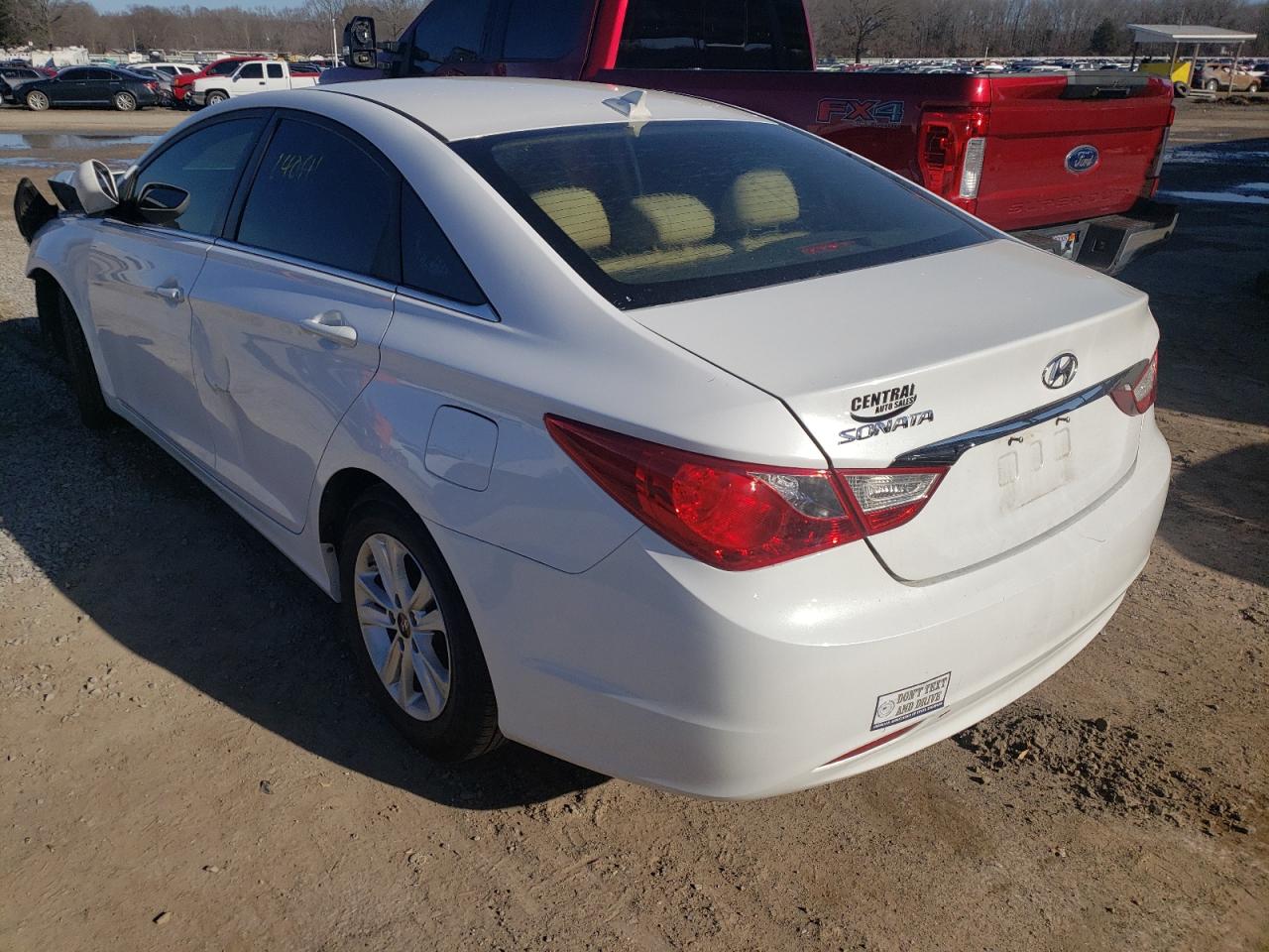 Photo 3 from auction – 2013 HYUNDAI SONATA GLS with VIN 5NPEB4AC4DH640267