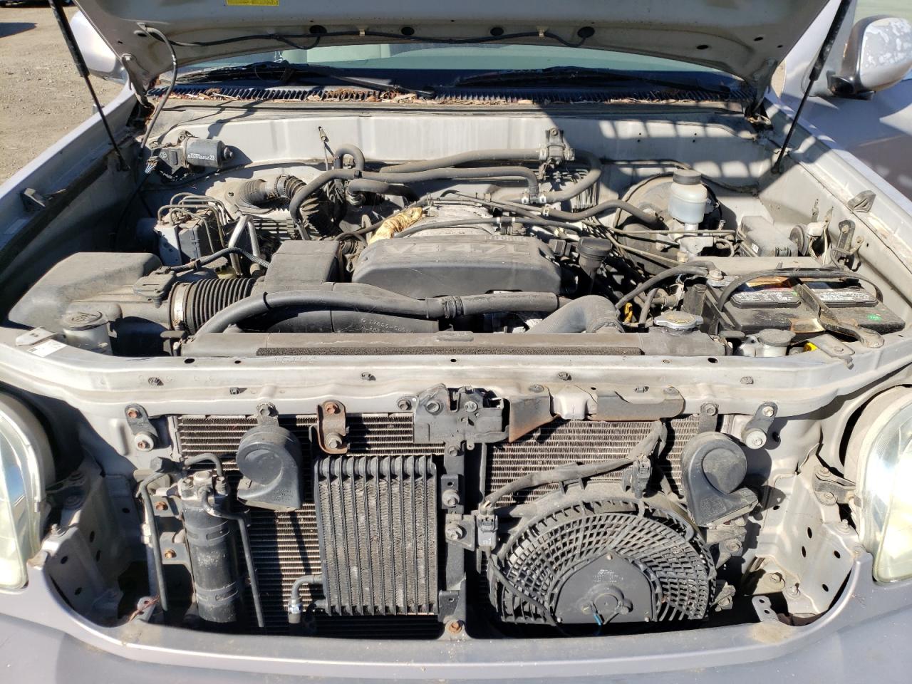Photo 7 from auction – 2001 TOYOTA SEQUOIA with VIN 5TDBT48A21S044911