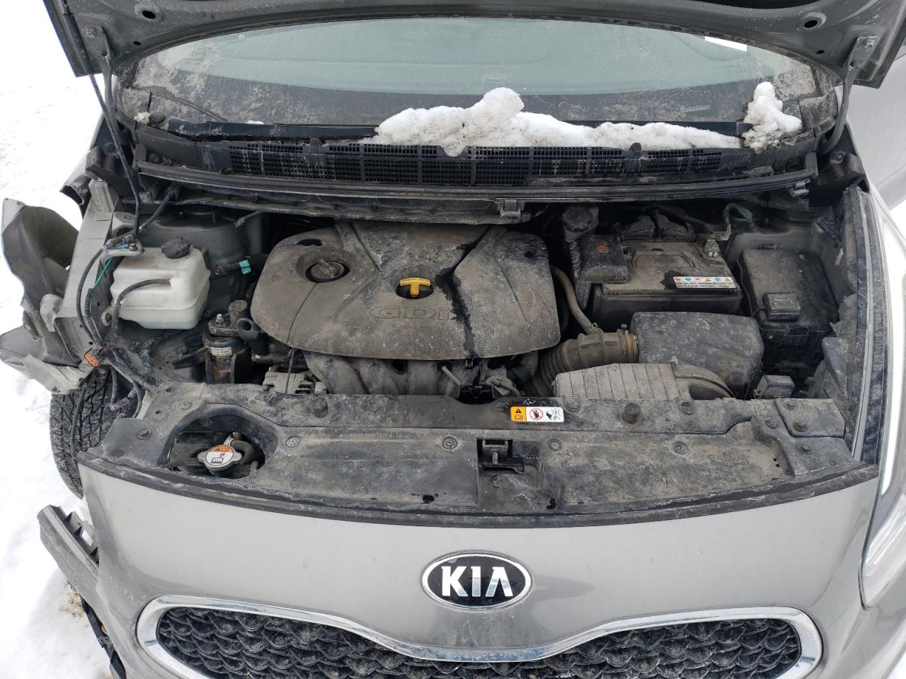 Photo 7 from auction – 2015 KIA RONDO with VIN KNAHU8A33F7086433