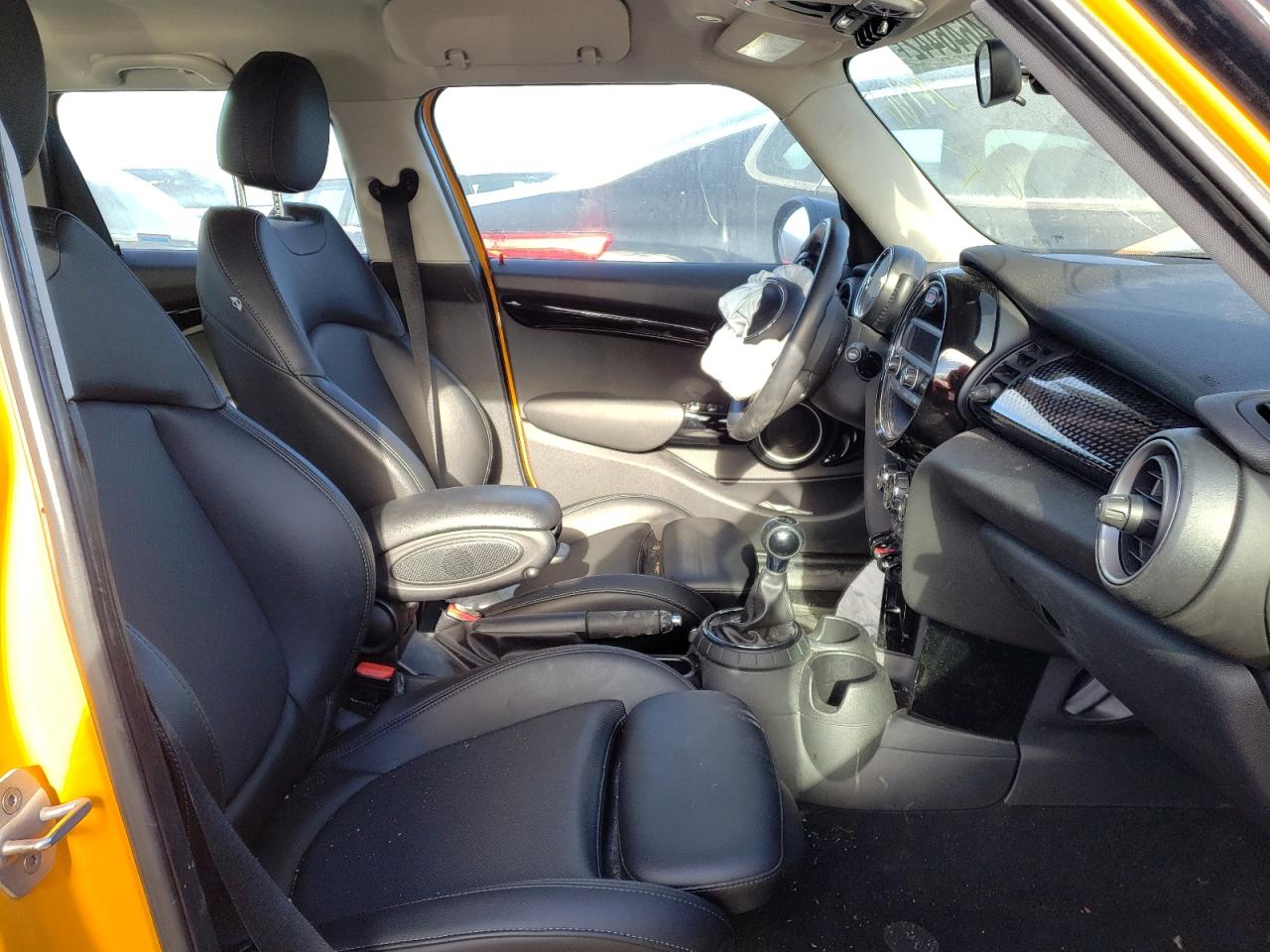 Photo 5 from auction – 2015 MINI COOPER S with VIN WMWXU3C56F2B62000