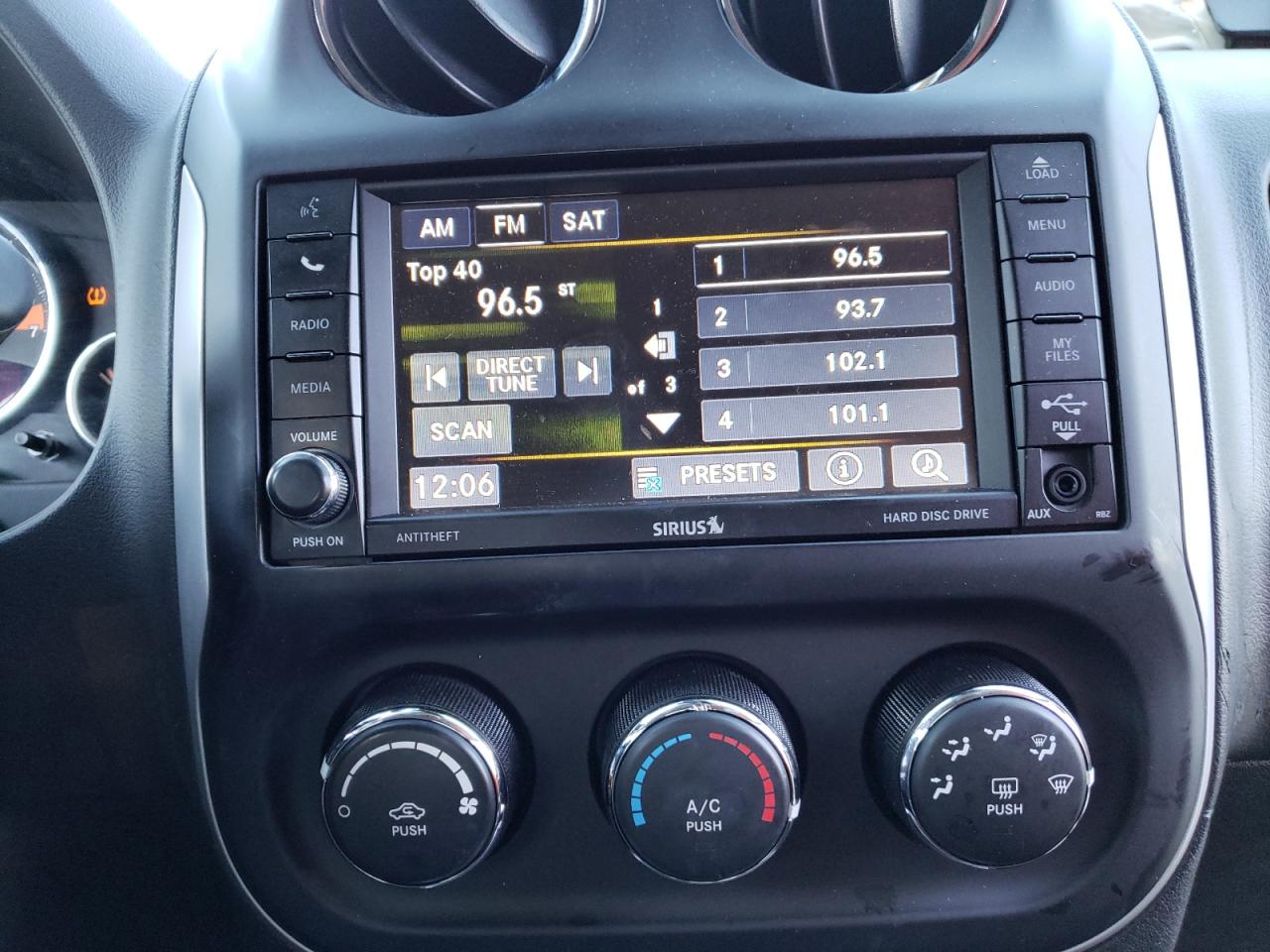 Photo 9 from auction – 2016 JEEP COMPASS LA with VIN 1C4NJDEB4GD671761