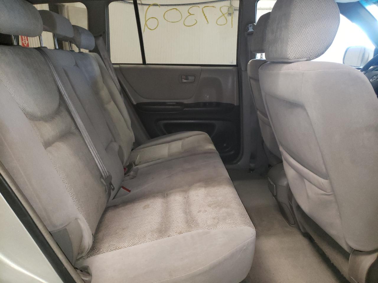 Photo 6 from auction – 2002 TOYOTA HIGHLANDER with VIN JTEHF21A120068648