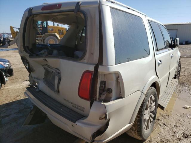 Photo 10 from auction – 2006 LINCOLN NAVIGATOR with VIN 5LMFU275X6LJ20724