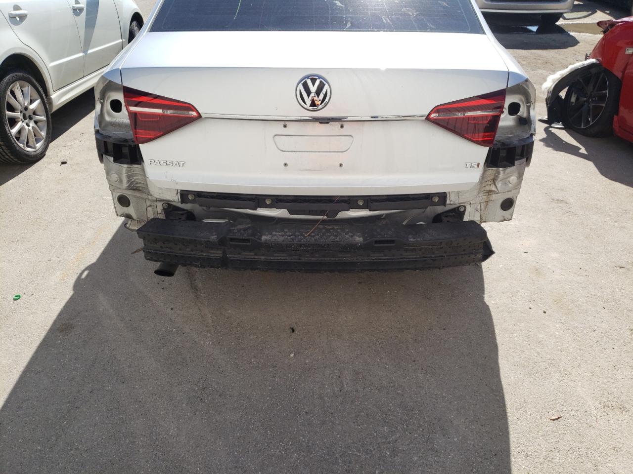 Photo 9 from auction – 2017 VOLKSWAGEN PASSAT S with VIN 1VWAT7A37HC048552