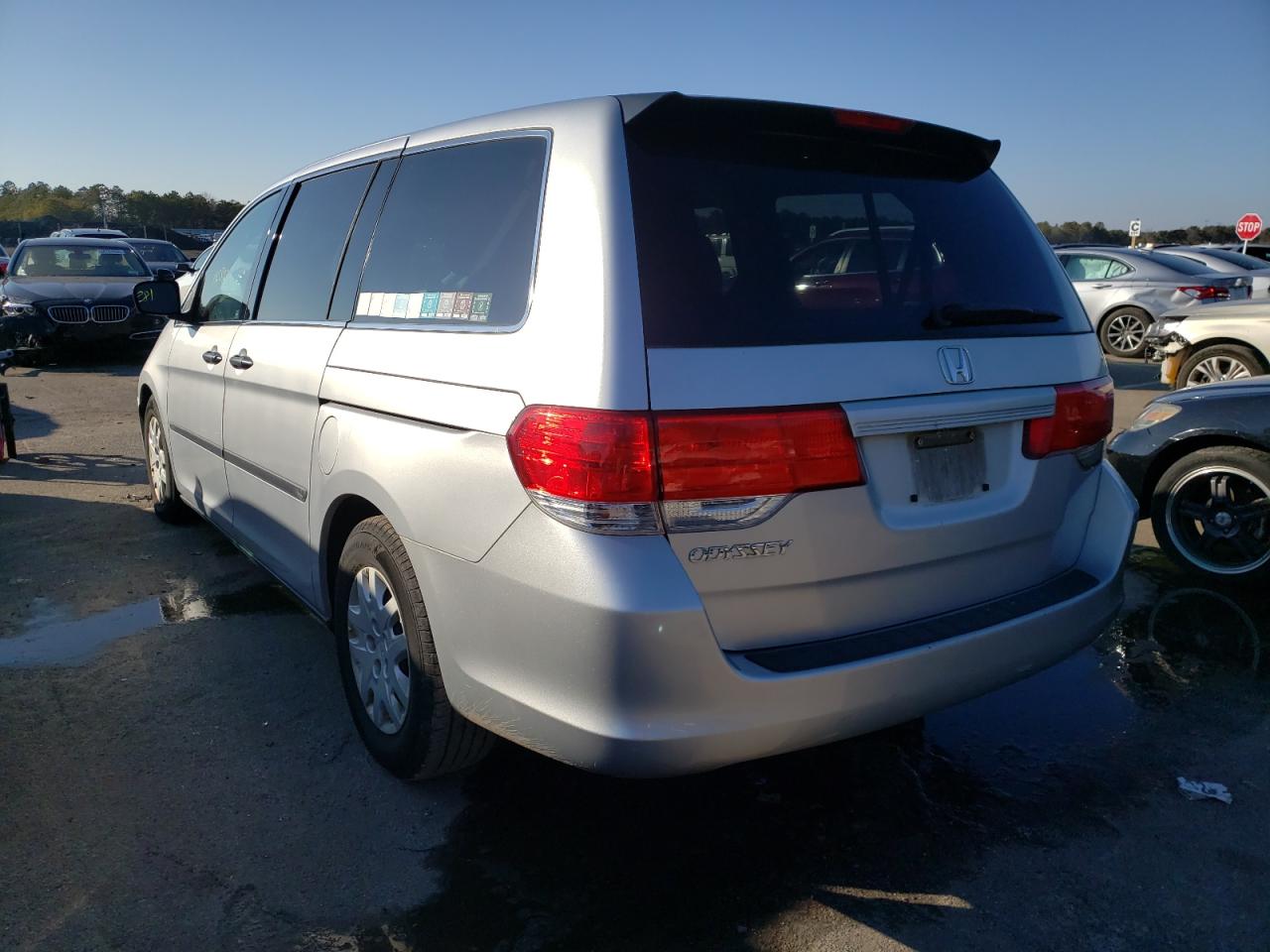 Photo 3 from auction – 2010 HONDA ODYSSEY with VIN 5FNRL3H27AB100492