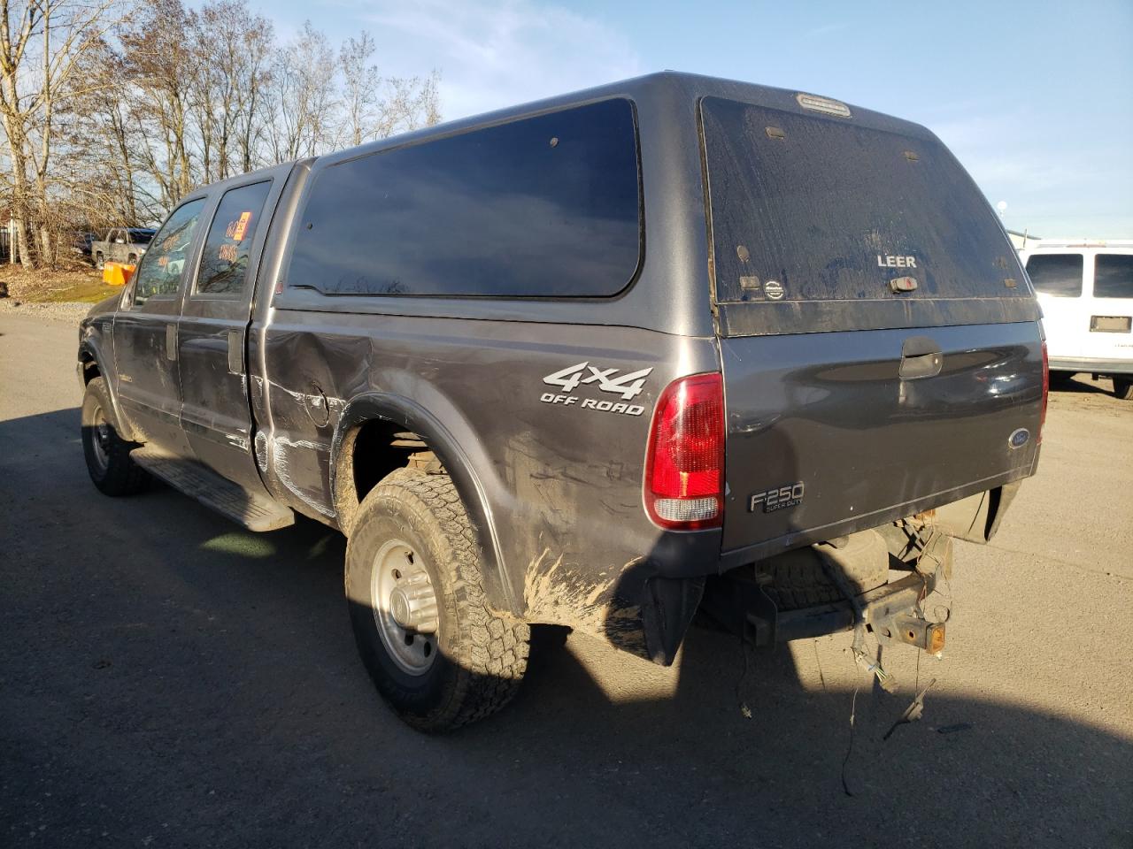Photo 3 from auction – 2002 FORD F250 SUPER with VIN 1FTNW21F62ED48233