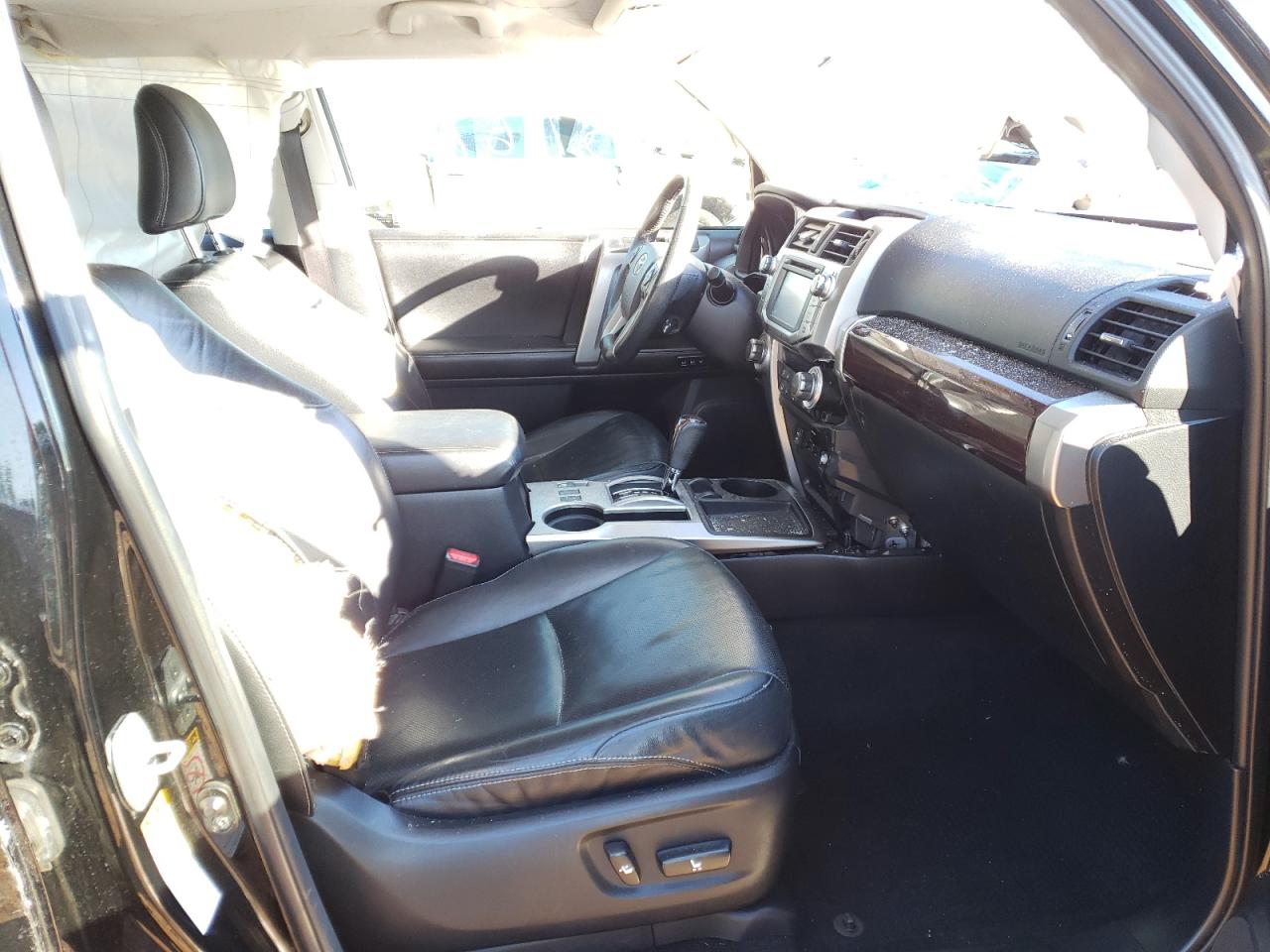Photo 5 from auction – 2014 TOYOTA 4RUNNER SR with VIN JTEZU5JR3E5083600