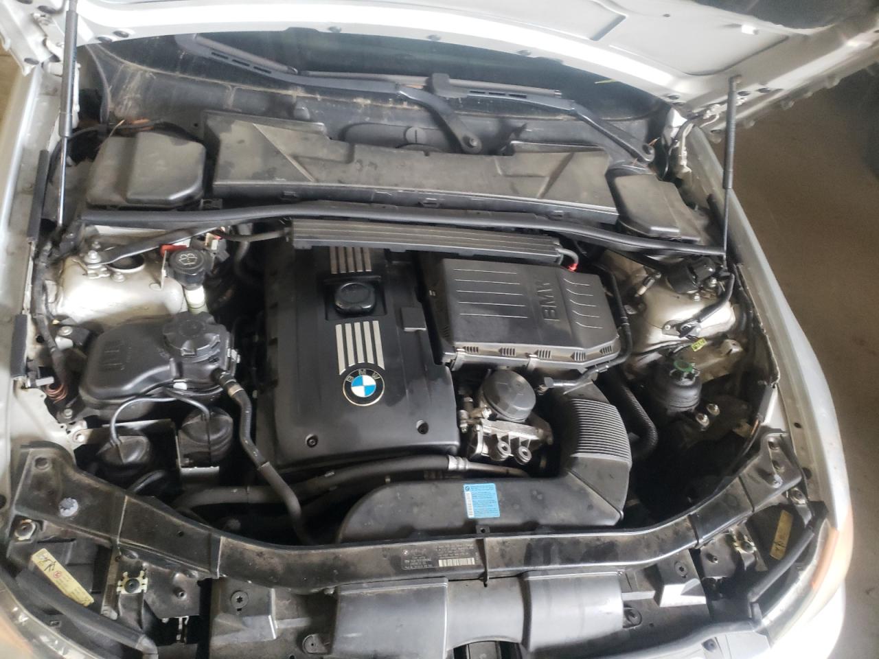 Photo 7 from auction – 2007 BMW 335 I with VIN WBAVB73537KY62298