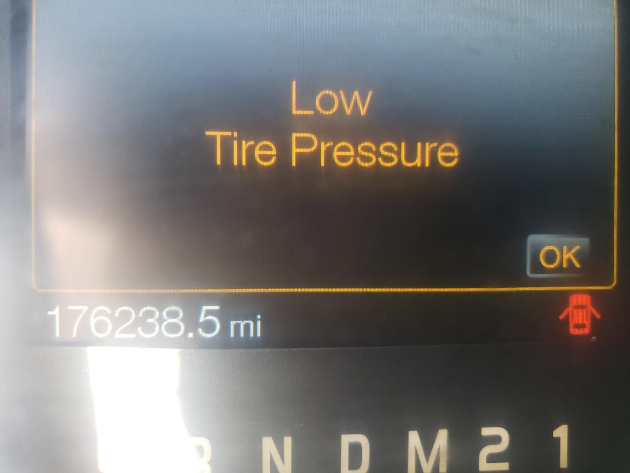 Photo 8 from auction – 2011 FORD F150 SUPER with VIN 1FTFW1EFXBFA57916