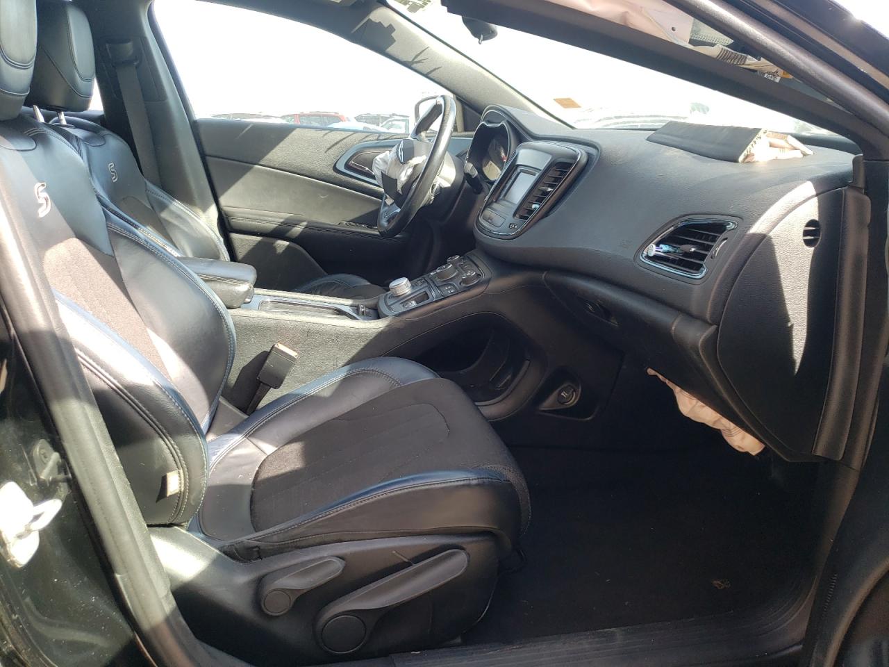Photo 5 from auction – 2015 CHRYSLER 200 S with VIN 1C3CCCBG2FN516294