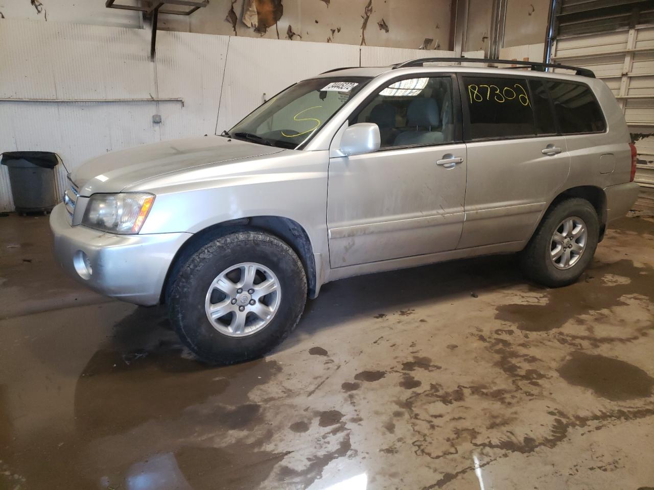 Photo 9 from auction – 2002 TOYOTA HIGHLANDER with VIN JTEHF21A120068648