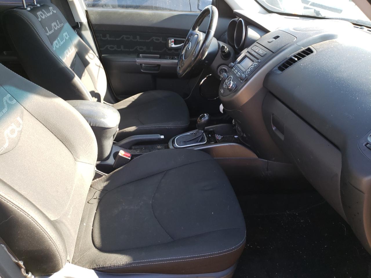 Photo 5 from auction – 2013 KIA SOUL + with VIN KNDJT2A62D7579449