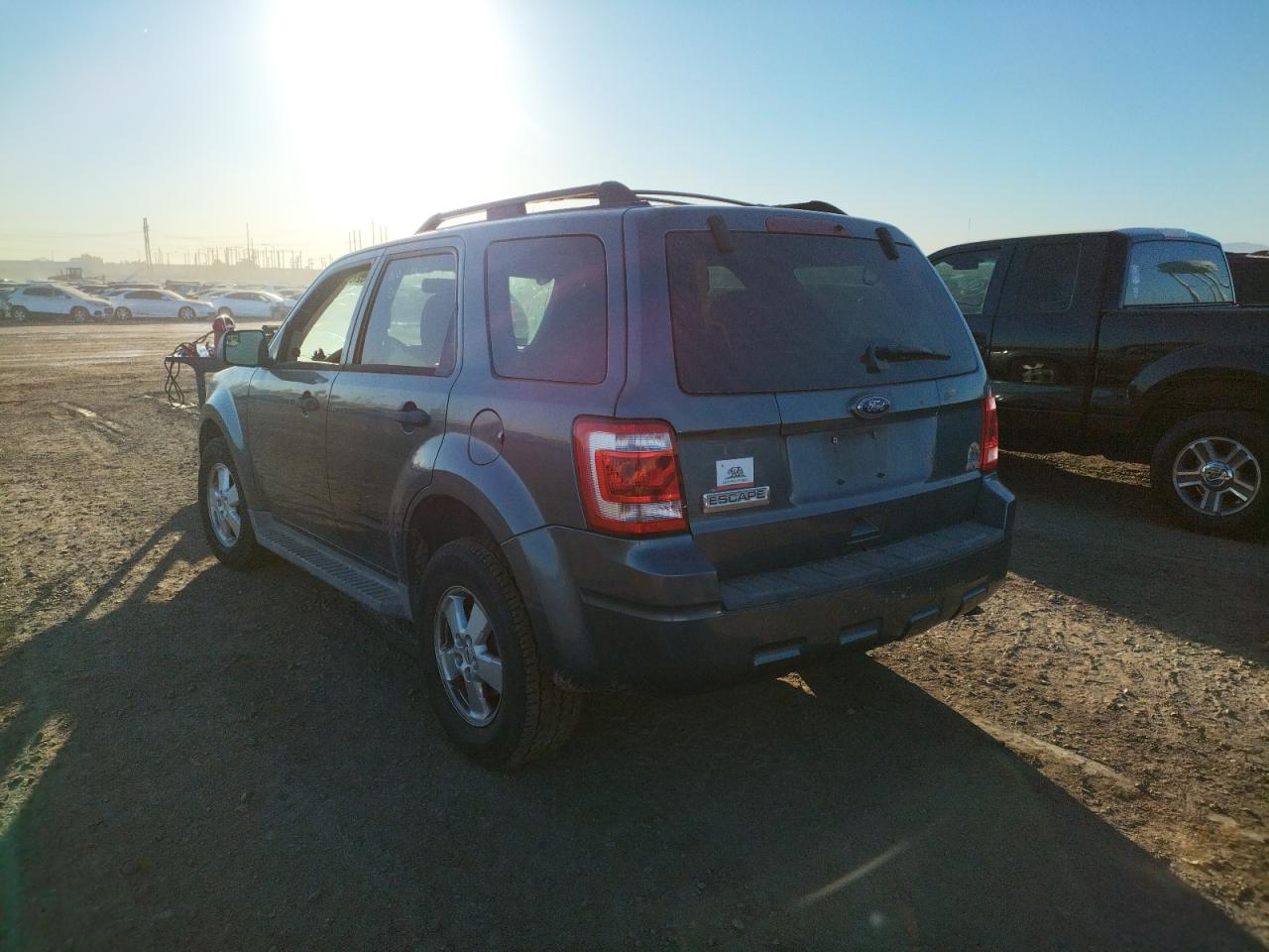 Photo 3 from auction – 2010 FORD ESCAPE XLS with VIN 1FMCU0C74AKB92602