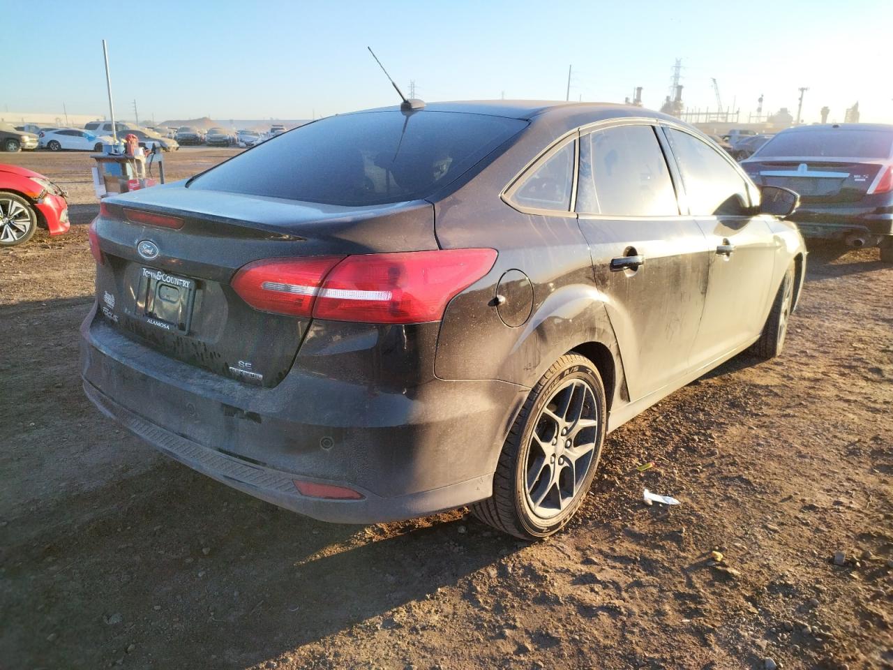 Photo 4 from auction – 2016 FORD FOCUS SE with VIN 1FADP3F26GL295143