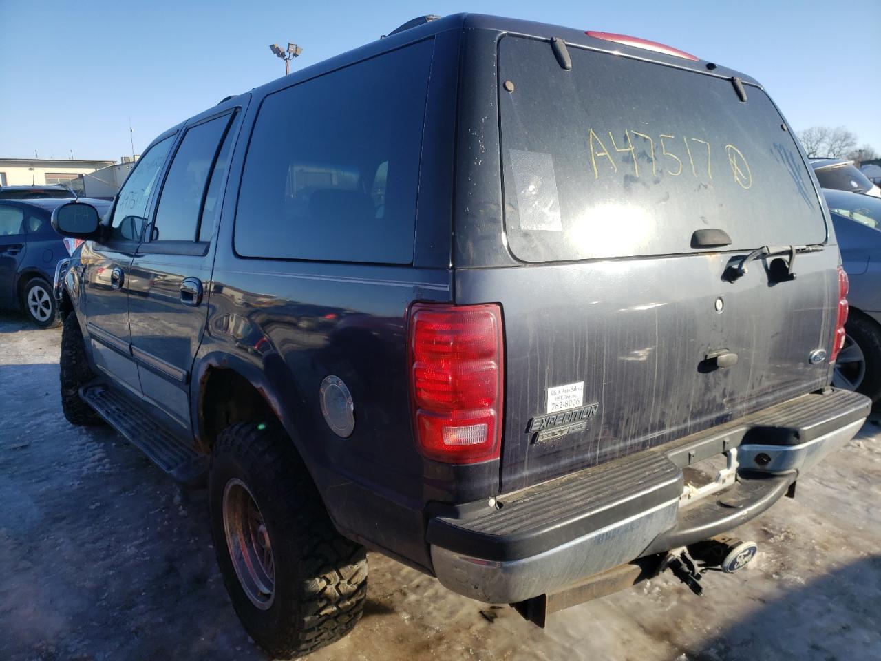 Photo 3 from auction – 1999 FORD EXPEDITION with VIN 1FMPU18L1XLA47517