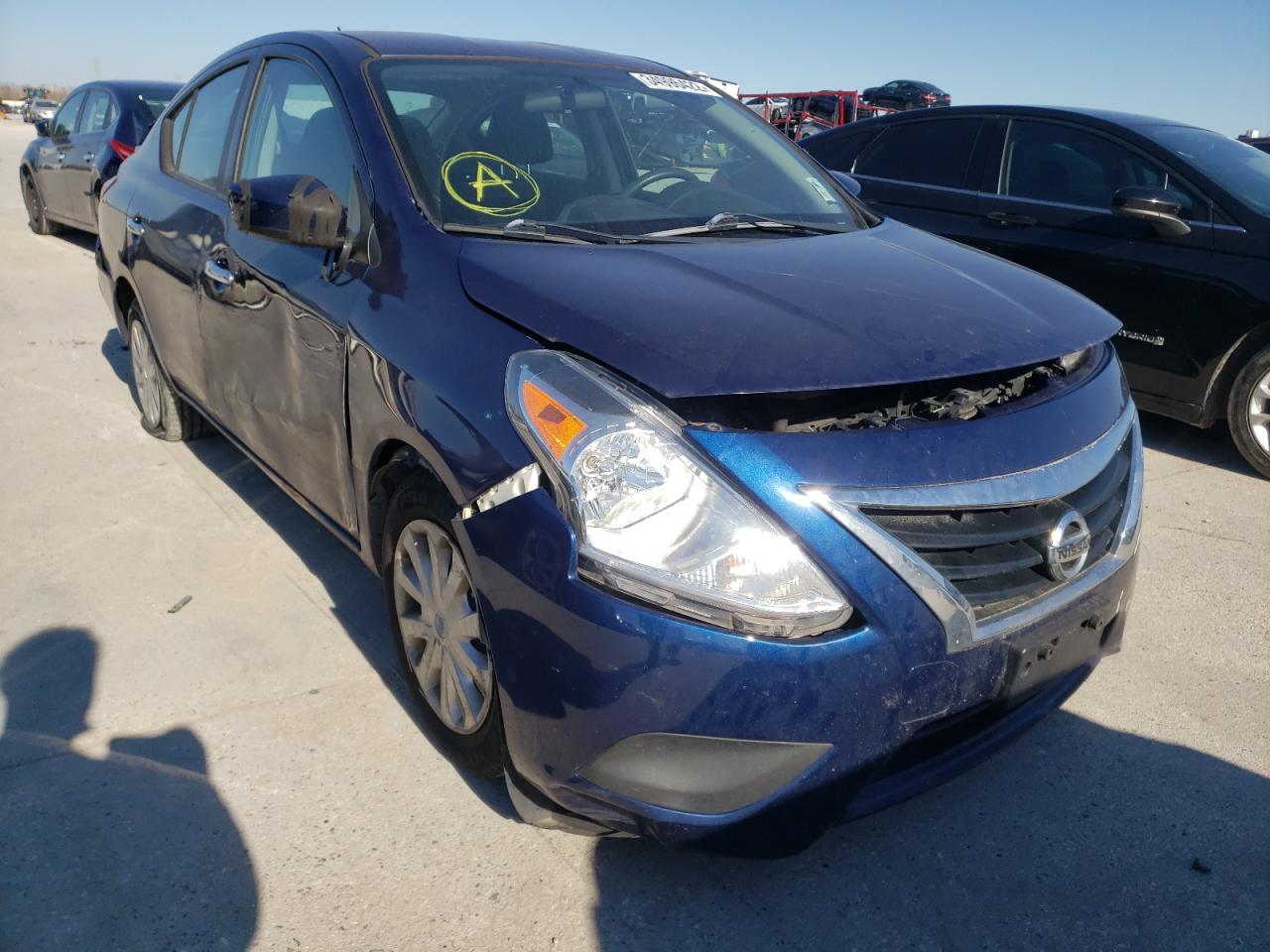 NISSAN VERSA S 2018 with VIN 3N1CN7AP2JL810949 - Photo from auction