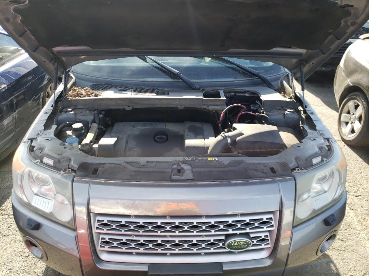 Photo 7 from auction – 2009 LAND ROVER LR2 HSE TE with VIN SALFT24N29H130100