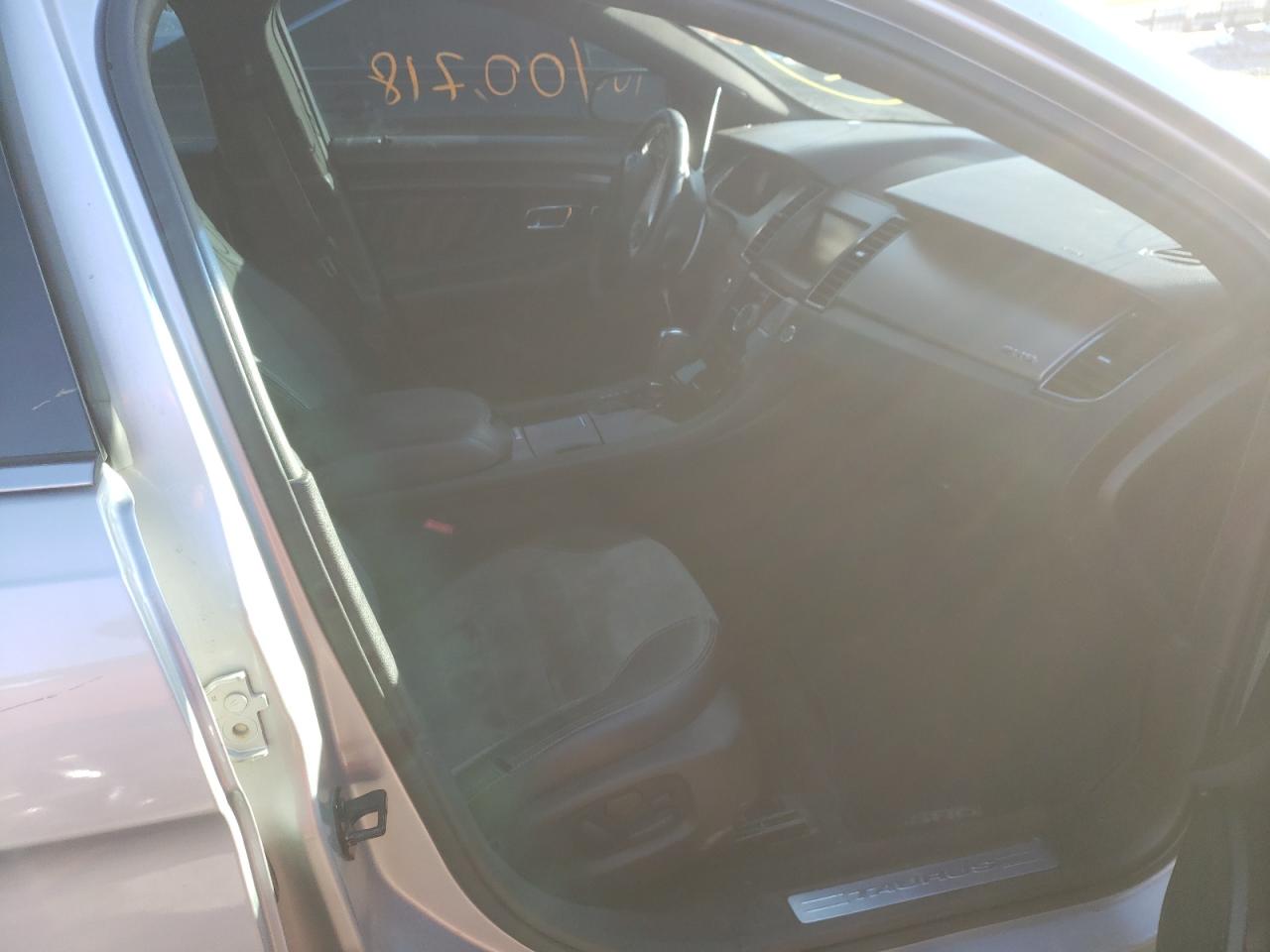Photo 5 from auction – 2015 FORD TAURUS SHO with VIN 1FAHP2KT4FG118205