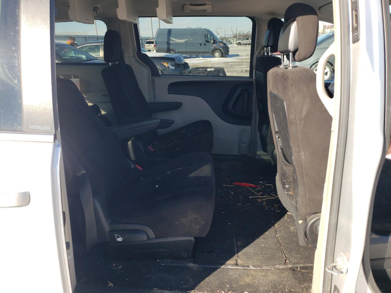 Photo 6 from auction – 2012 CHRYSLER TOWN & COU with VIN 2C4RC1BG5CR297579