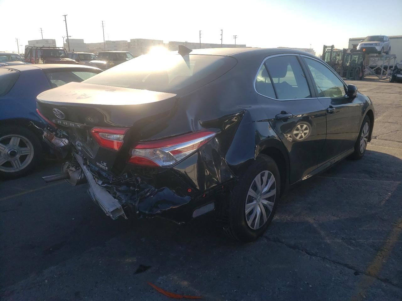 Photo 4 from auction – 2020 TOYOTA CAMRY LE with VIN 4T1C31AK7LU533885
