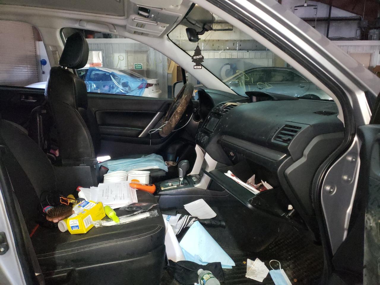 Photo 5 from auction – 2015 SUBARU FORESTER 2 with VIN JF2SJAKC7FH472646