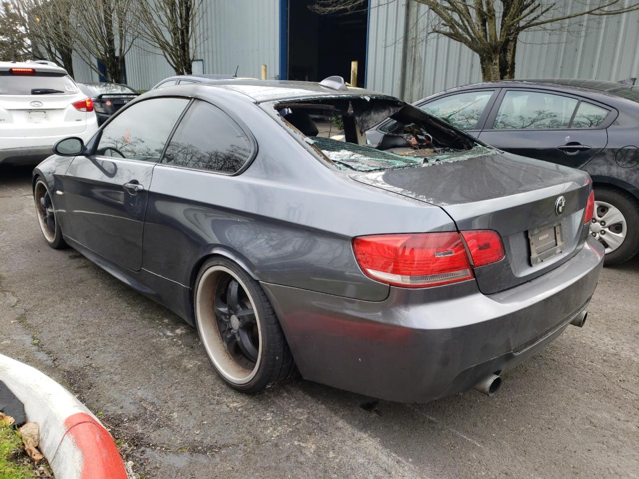 Photo 3 from auction – 2007 BMW 335 I with VIN WBAWB73527P021306