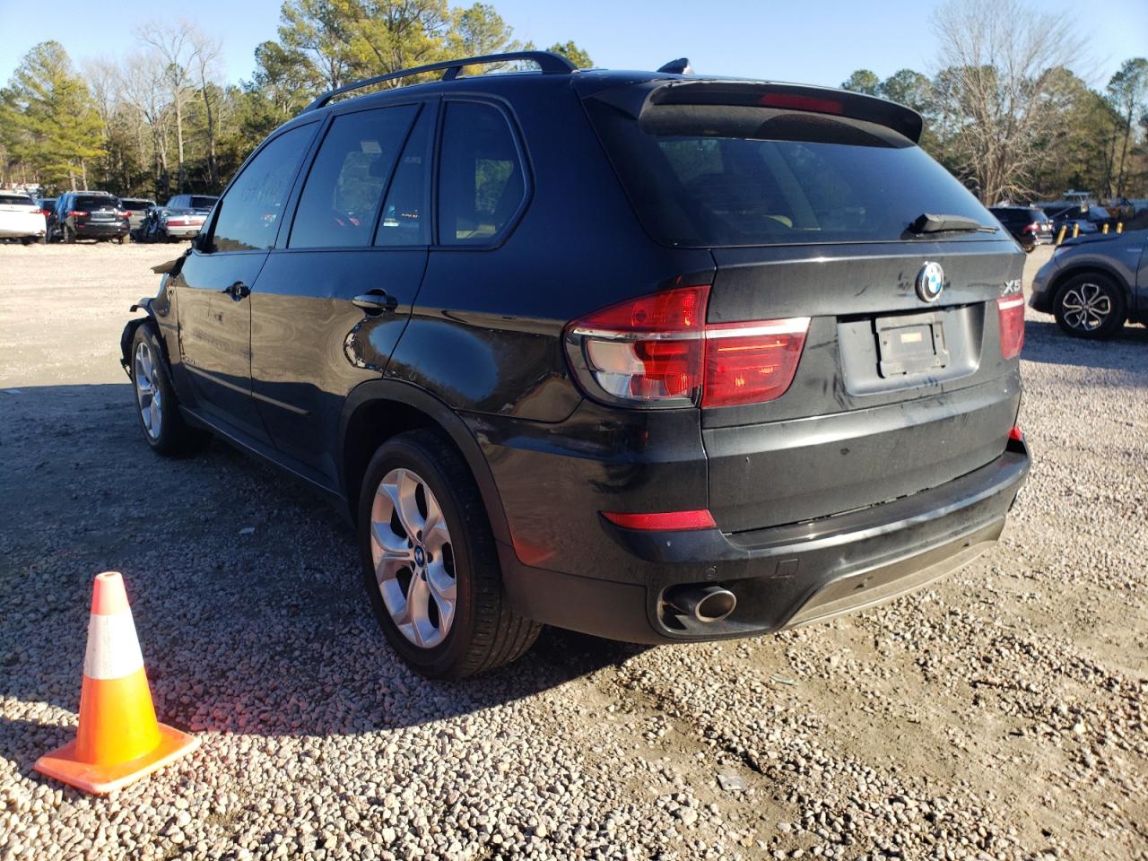 Photo 3 from auction – 2013 BMW X5 XDRIVE3 with VIN 5UXZW0C52D0B93952
