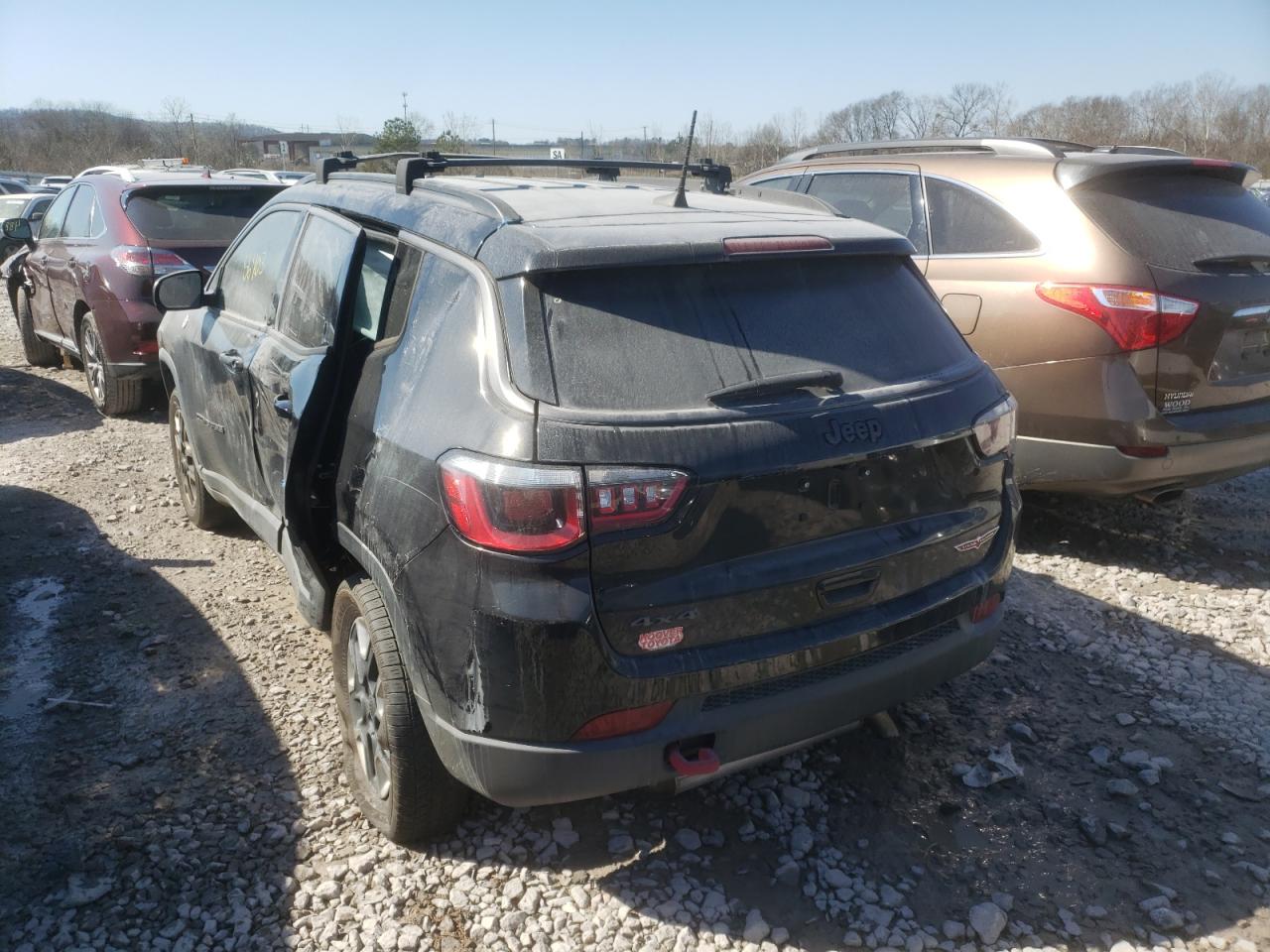 Photo 3 from auction – 2017 JEEP COMPASS TR with VIN 3C4NJDDB0HT639872