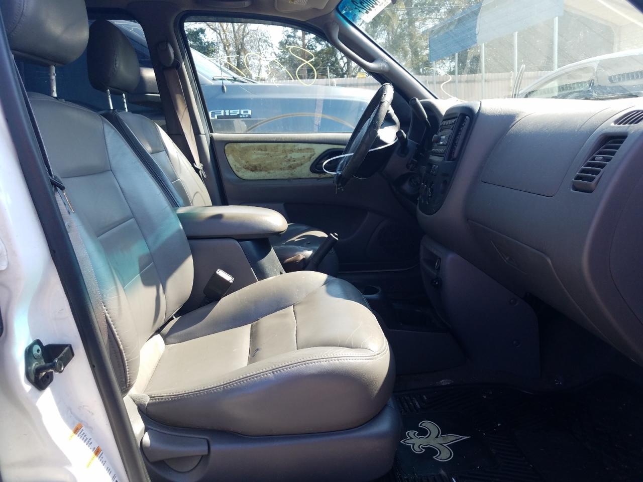 Photo 5 from auction – 2002 FORD ESCAPE XLT with VIN 1FMCU03112KD49046