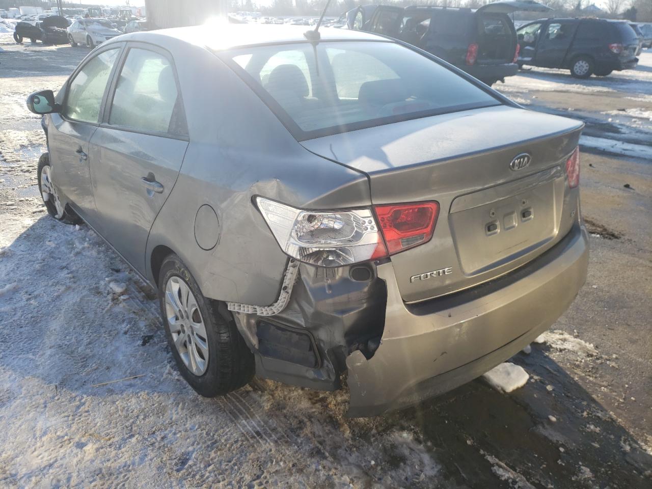 Photo 3 from auction – 2011 KIA FORTE EX with VIN KNAFU4A24B5443597